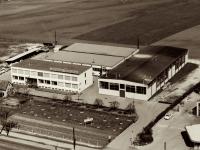 Továrna v roce 1959